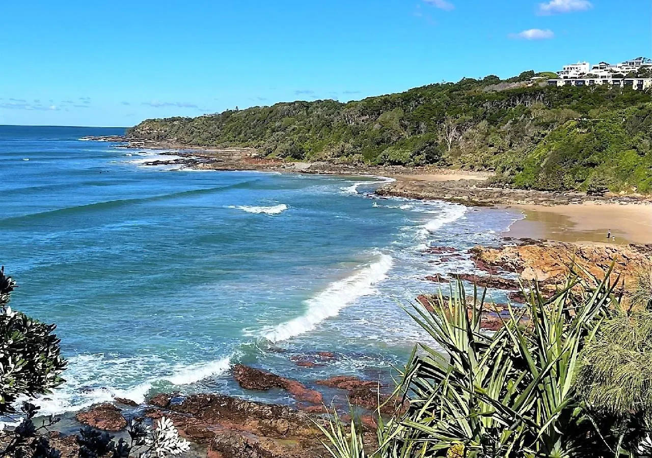 Luxury Modern 4 Bedroom Pet Friendly Family Beach Home Yaroomba Australia
